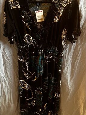 Brand New Light Knee Length Saint Tropez West Dress Size 14